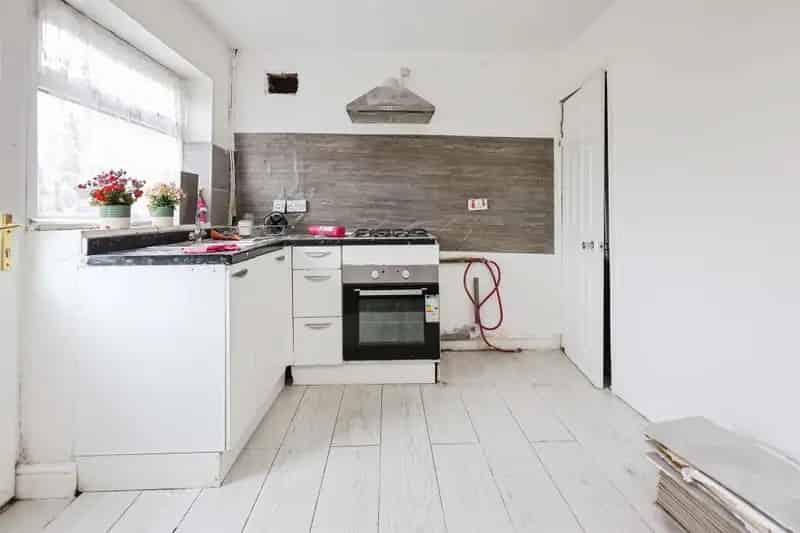 4 Bedroom Semi-Detached House For Sale Near Stetchford Train Station