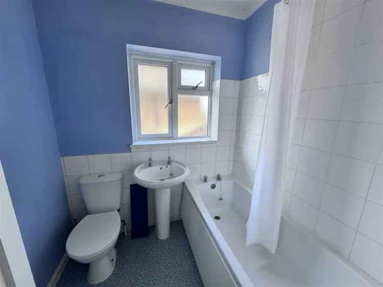 4 Bedroom House for Sale in Aldershot