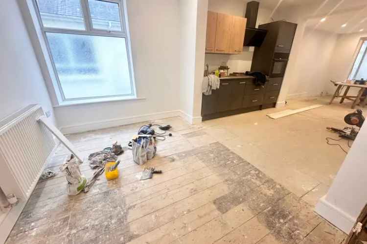 Zero Deposit 12 Month Tenancy with Break Clause Available