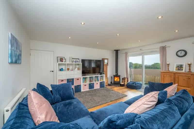4 Bed Detached Bungalow Hampton Magna