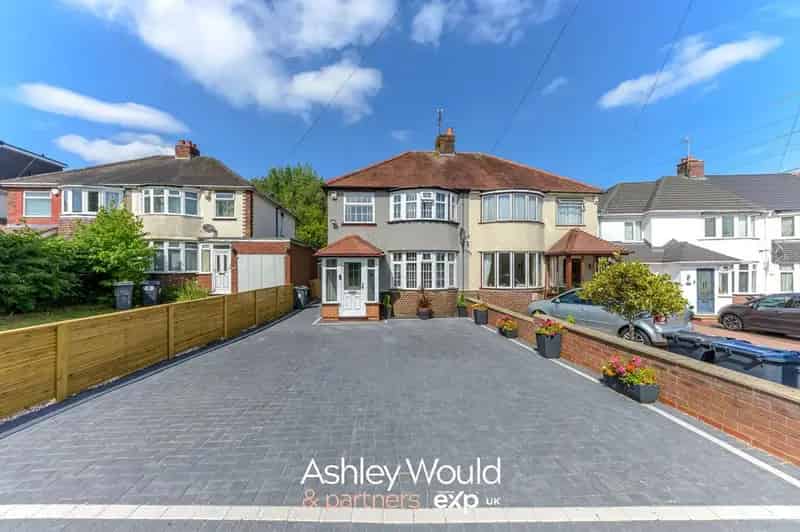3 Bedroom Semi-Detached House for Sale