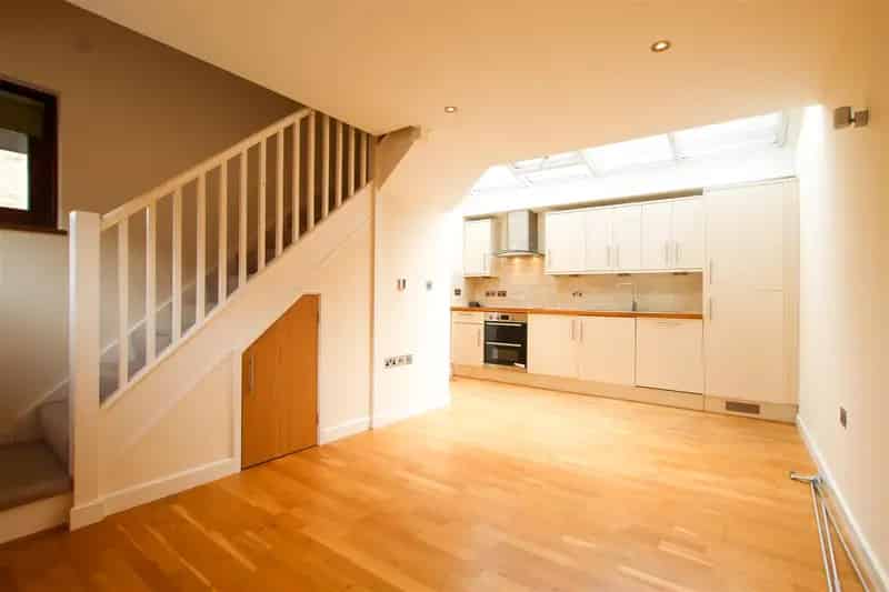 1 Bedroom Semi-Detached House to Rent