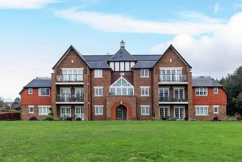 Three Bedroom First Floor Apartment with Conservatory and Cricket Field Access