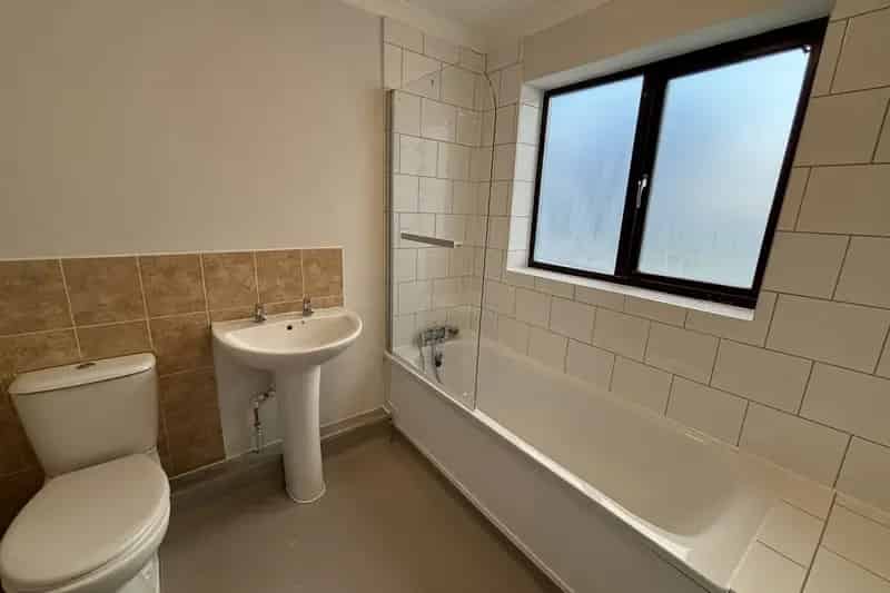 12 Month Tenancy Available