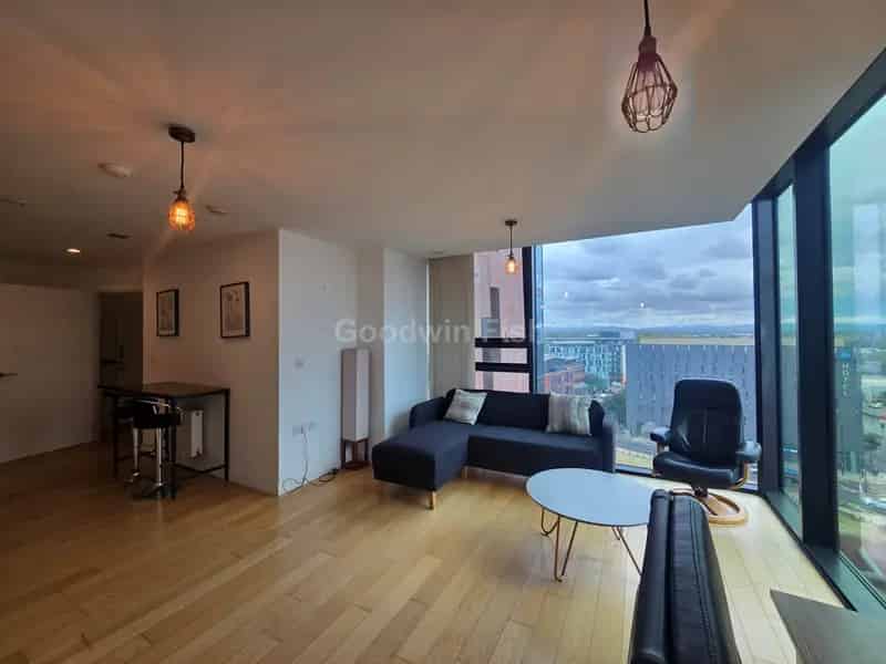 2 Bedroom Apartment House to Rent