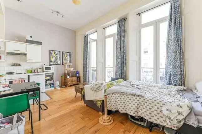 Studio Flat Short Let South Kensington SW5