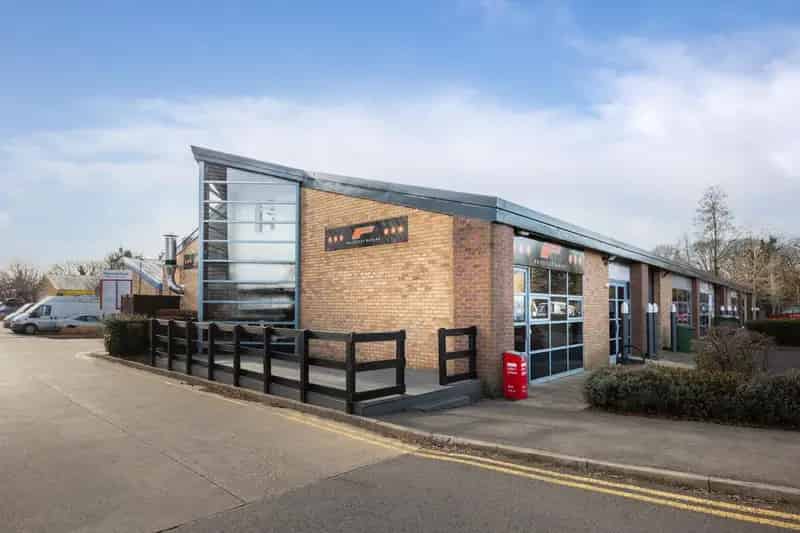 Modern Industrial Warehouse Unit Slough Trading Estate