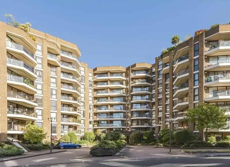 2 Bedroom Apartment Kensington West High Standard Finish