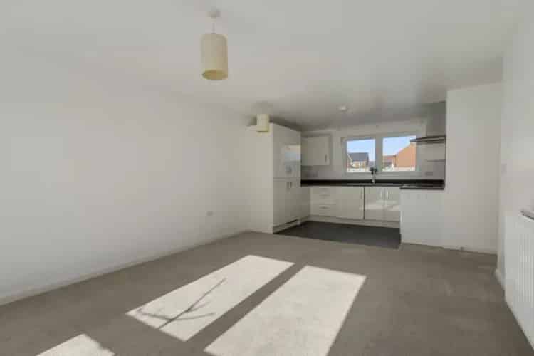 2 Bedroom Flat for Sale Cranbrook