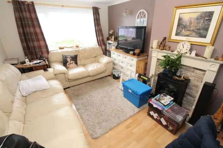 2 bedroom ground floor flat for sale