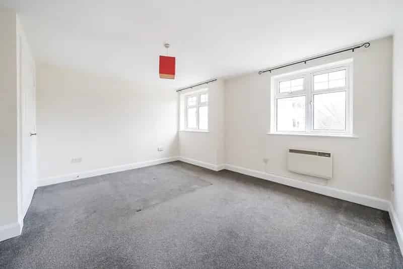 1 Bedroom Flat to Rent Near Maidenhead Station