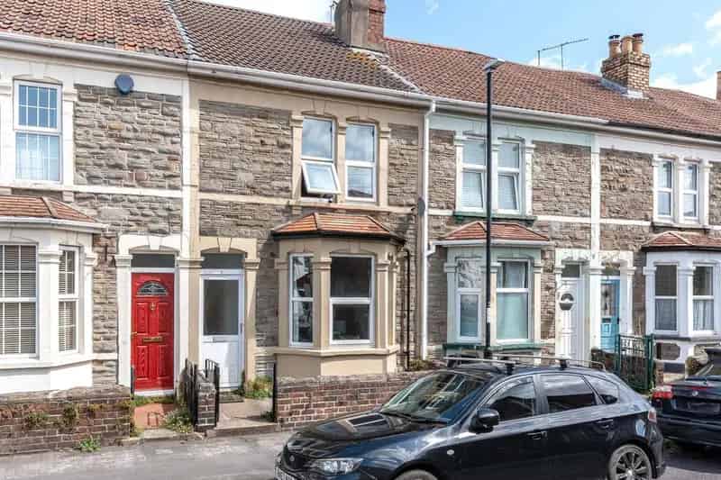 2 Bedroom Terrace House for Sale in St George Bristol