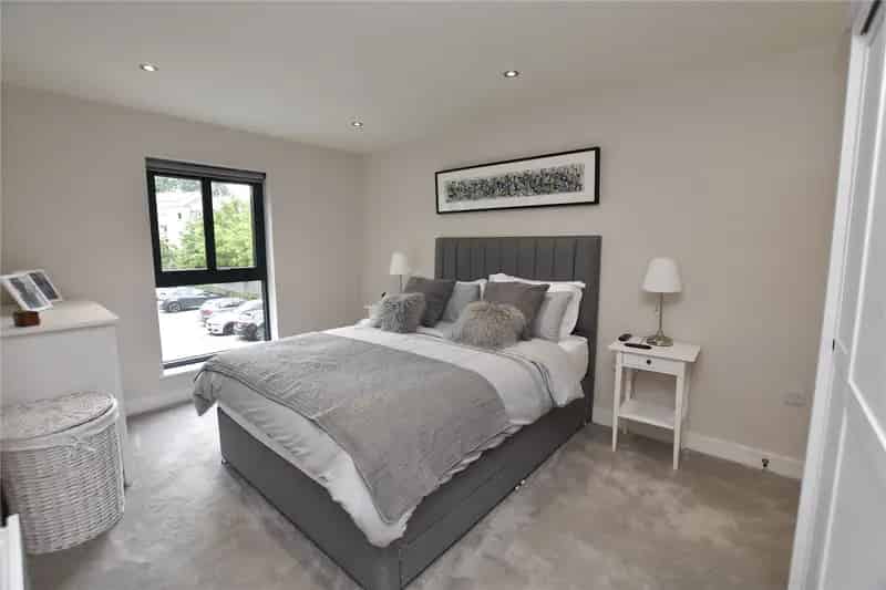 Stunning 2-Bed Apartment in Horsforth Mill Gated Community