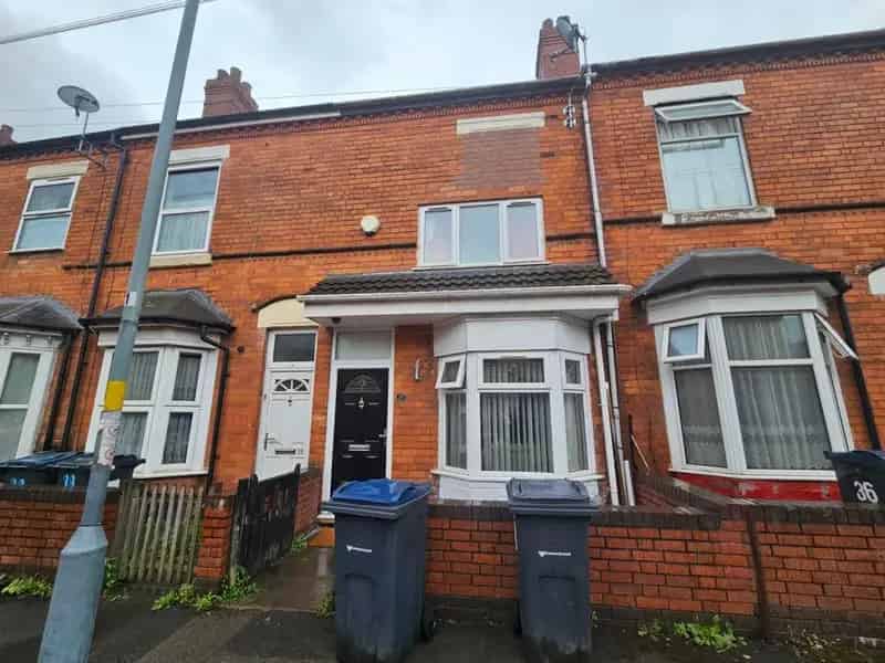 4 Bedroom Terraced House For Sale Modernized Family Home