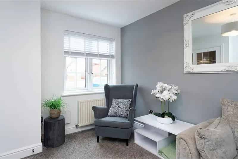 2 Bed Mid Terrace House Motherwell
