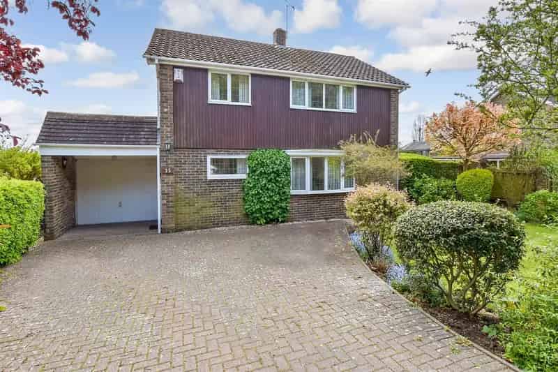 3 Bedroom Detached House For Sale Stunning Views Chain Free