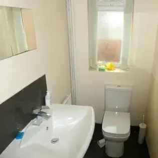 6 Bedroom House Manchester - All Bills Included - Student Property