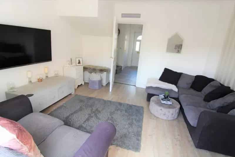 3 bedroom House
 To Rent