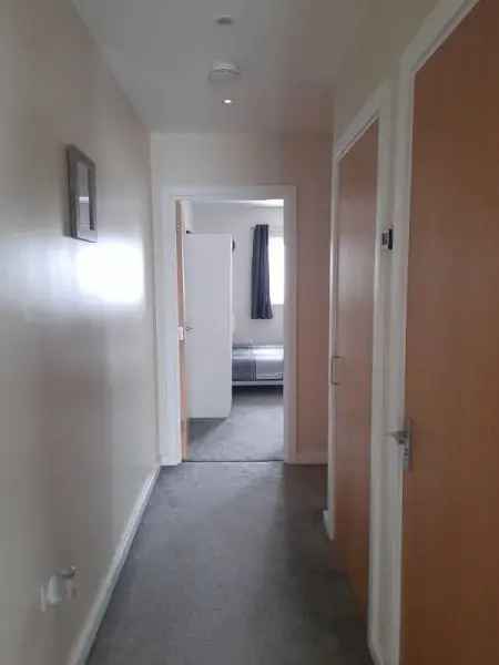 4 Bedroom Townhouse Dunstable 3 Doubles Ample Storage