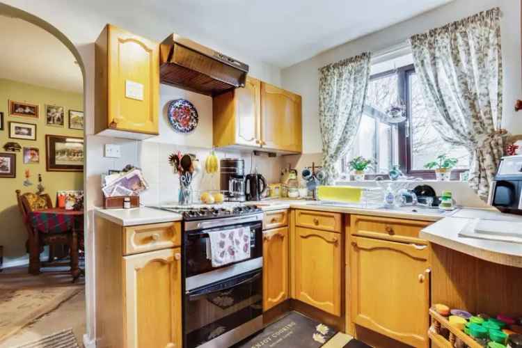 Four Bedroom Detached Family Home in Crigglestone