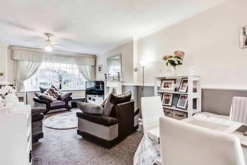Three Bedroom Semi Detached House with Garage and Gardens