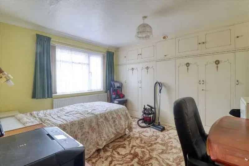 2 Bed Detached Bungalow For Sale