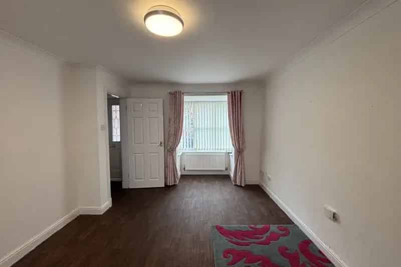 Stunning 4 Bedroom Detached House for Rent