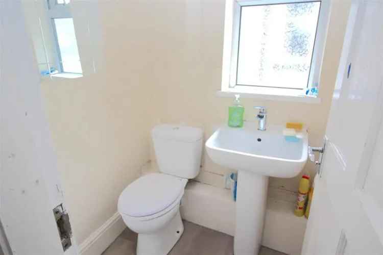 4 bedroom terraced house for sale