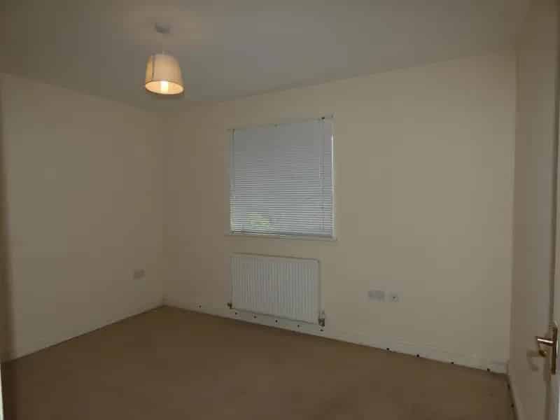 2 Bedroom Apartment to Rent Secure Parking Available