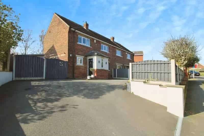 3 Bedroom Semi Detached House for Sale Ossett West Yorkshire