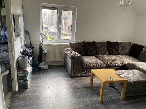 Flat For Rent in St Albans, England