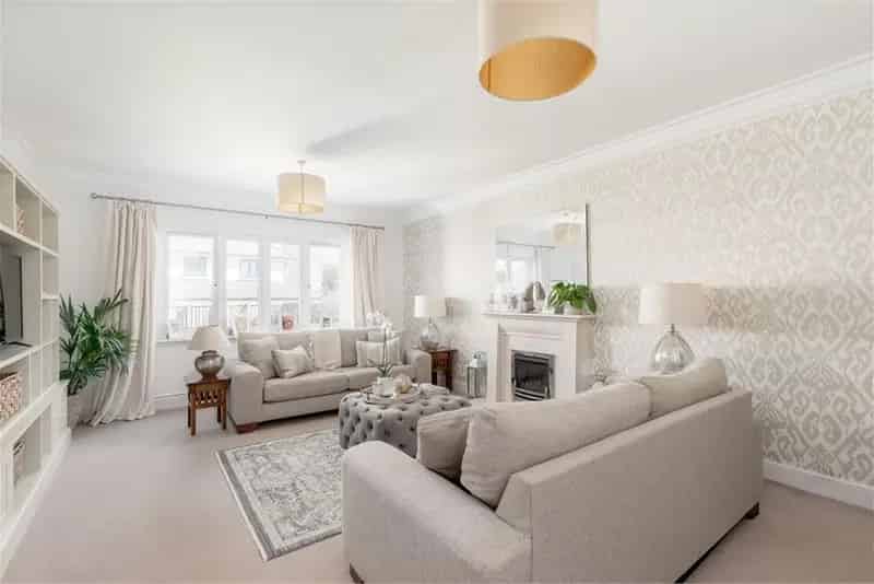 5 Bed Detached House Craigmount 3 Reception Rooms Family Home