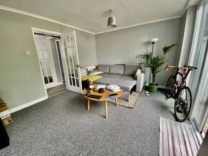 Three Bedroom Semi-Detached House for Family or Sharers