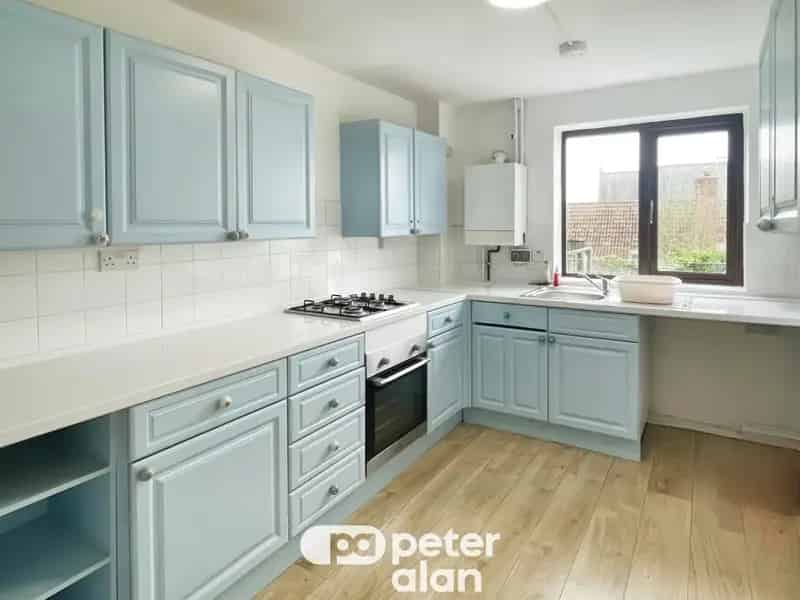 3 bedroom terraced house