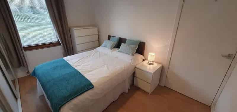 2 Bedroom Flat to Rent in Edinburgh Near Royal Infirmary