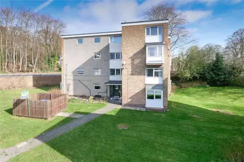 3 Bedroom Flat to Rent