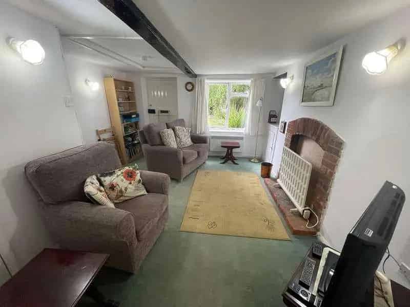 2 Bed Victorian Cottage For Sale