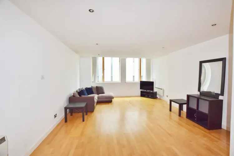 Apartment For Sale in Bristol, England