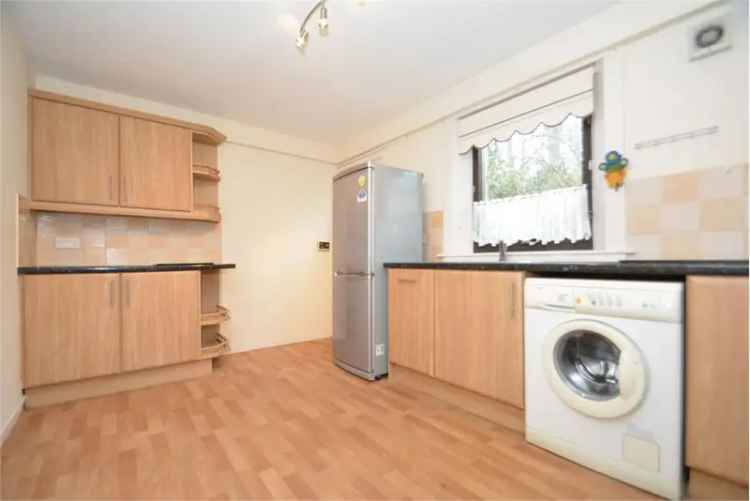 3 Bed House - Semi Detached with 1 Reception Room