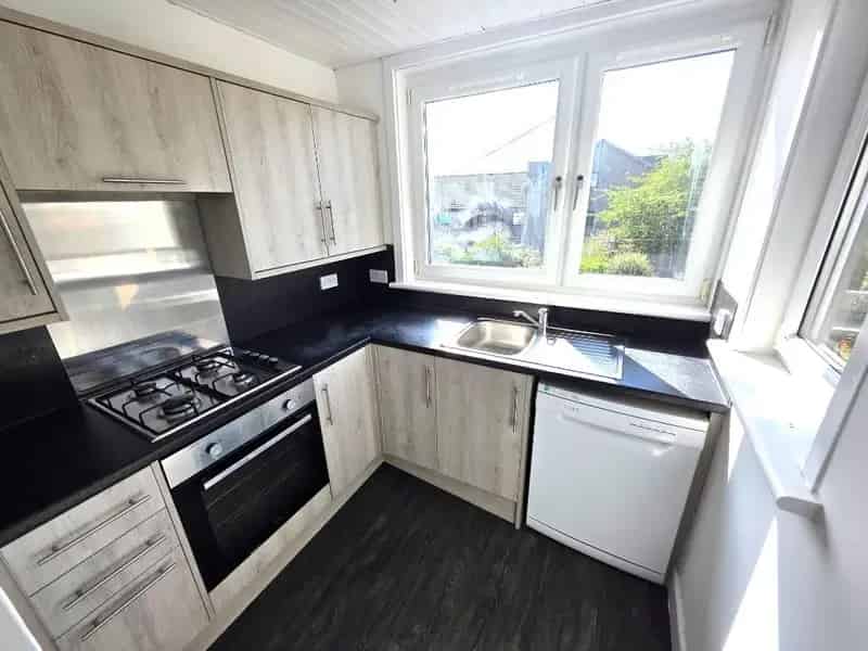5 Bedroom Flat to Rent in North East Scotland