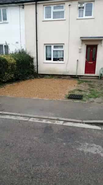 3 Bed House Near Town Large Garden Garage Shed