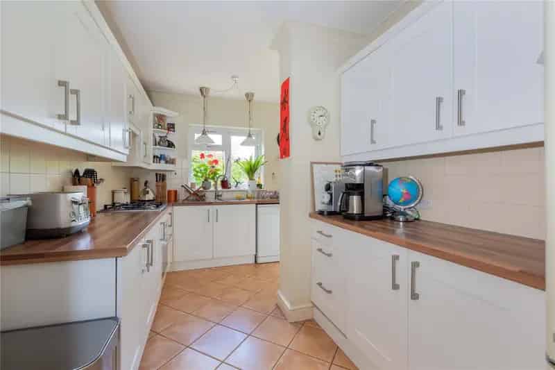 4 Bedroom Semi Detached House Ascot