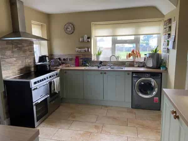 Upgraded Property with New Kitchen and Modern Bathroom