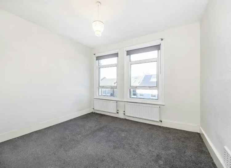 3 Double Bedroom Maisonette Near Parsons Green and Fulham Broadway
