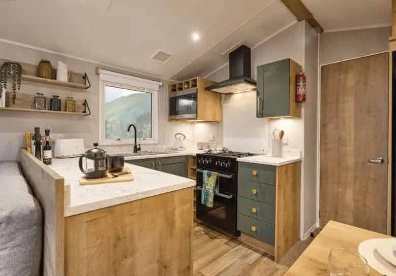 2 Bed Static Caravan for Sale - Fully Furnished with En-Suite