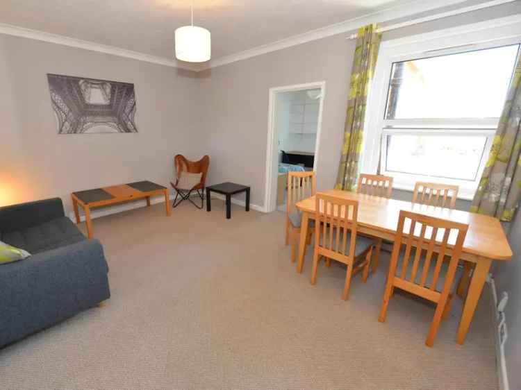 Semi-detached house For Rent in Southampton, England