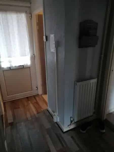 1 Bed Flat River View Secure Parking Near Town Centre