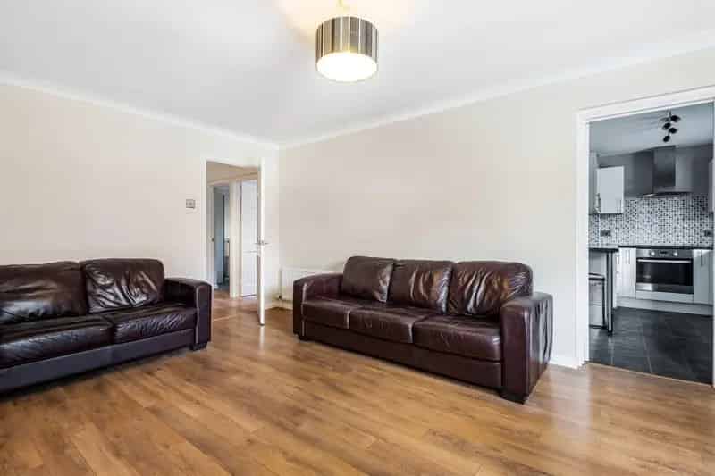 Flat For Rent , Maidenhead, England