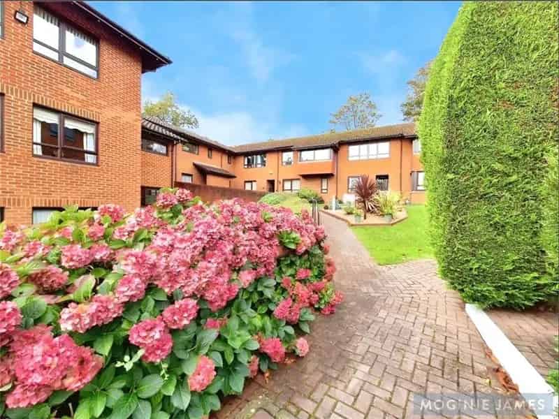 2 Bedroom Apartment for Sale