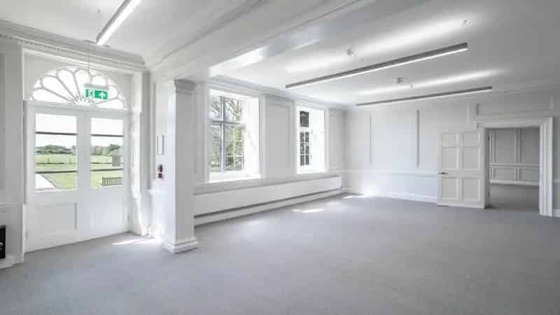 Commercial property For Rent , Coursers Road, Hertsmere, England